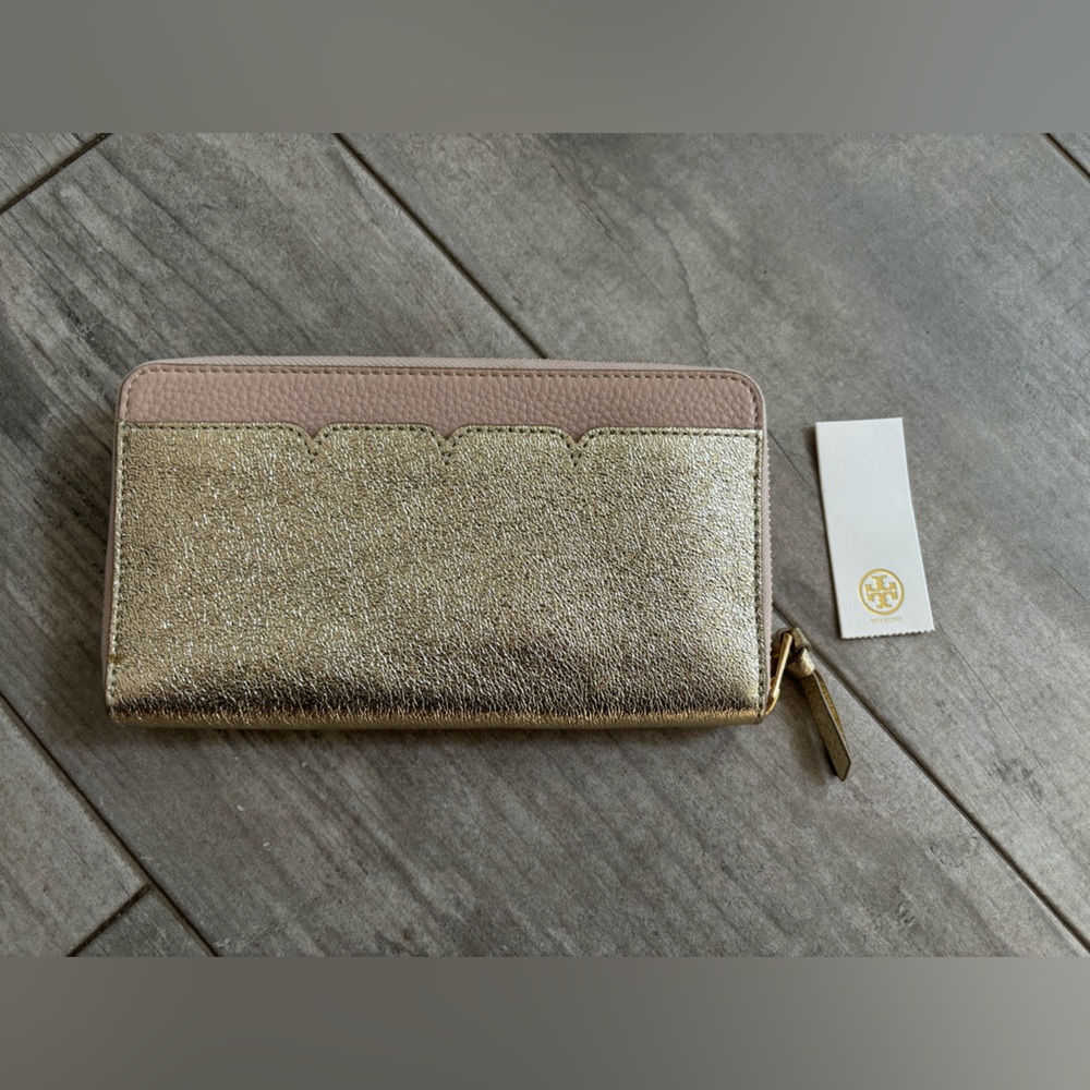 Tory Burch wallet - Picture 2 of 4